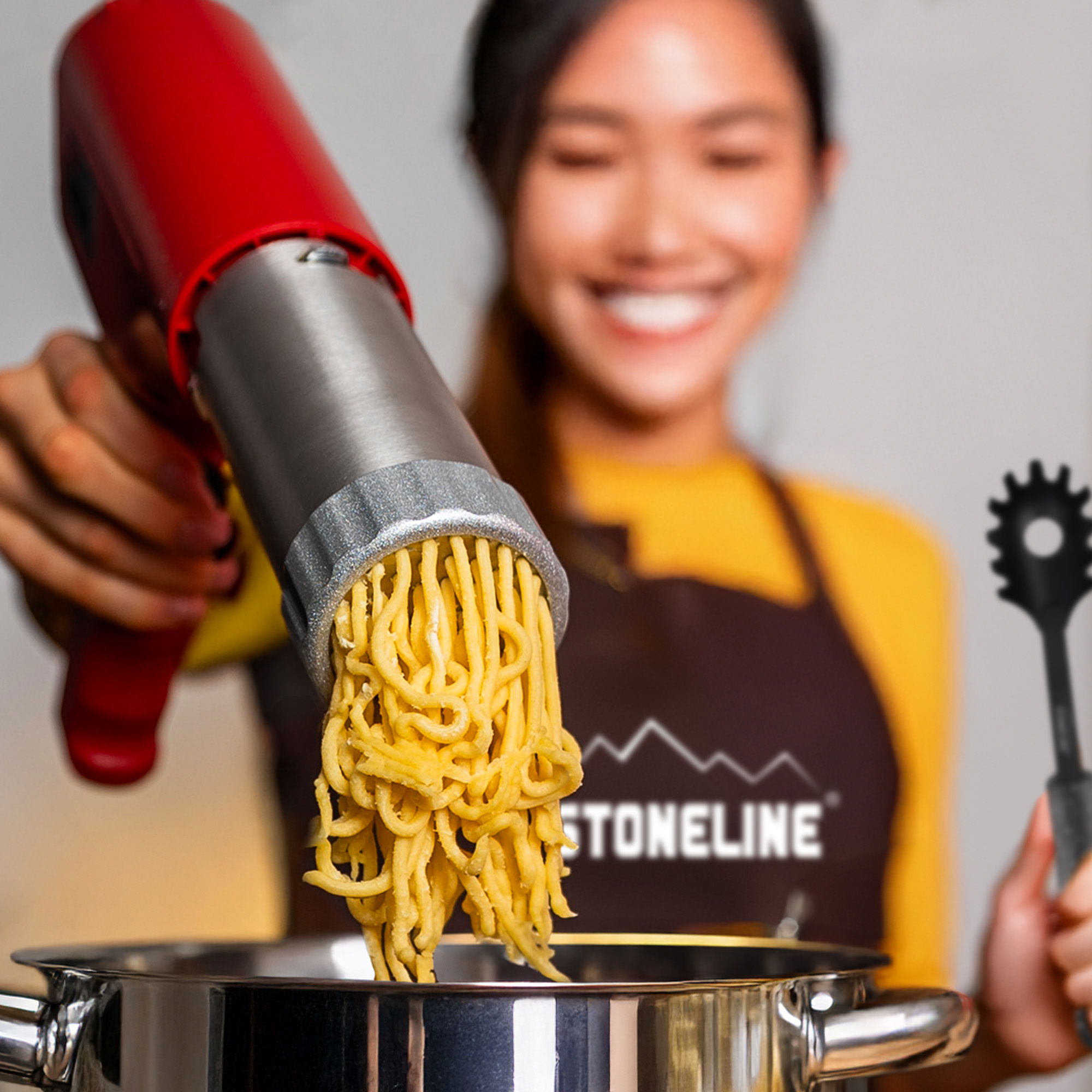 Elektrischer Pasta Maker | Rot