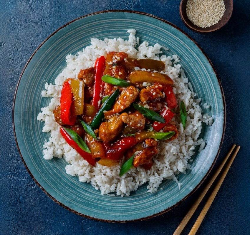 Paprika Chicken Stir-Fry in Sweet and Sour Marinade