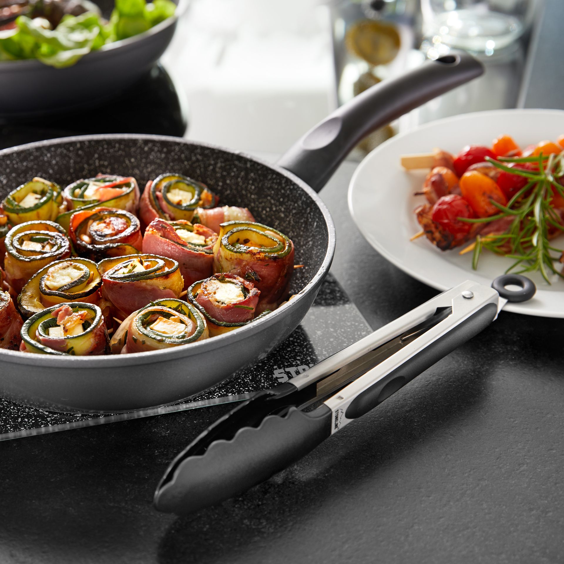 Feta-Röllchen mit Speck und Zucchini – Perfekter Aperitif | Rezept